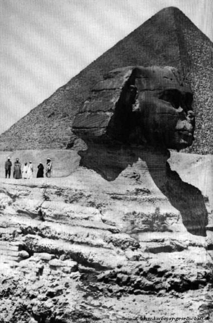 Karl May à Gizeh près du sphinx en 1900